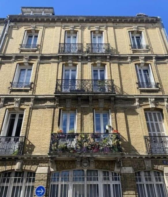 Bel Appartement Haussmannien Гавр Экстерьер фото